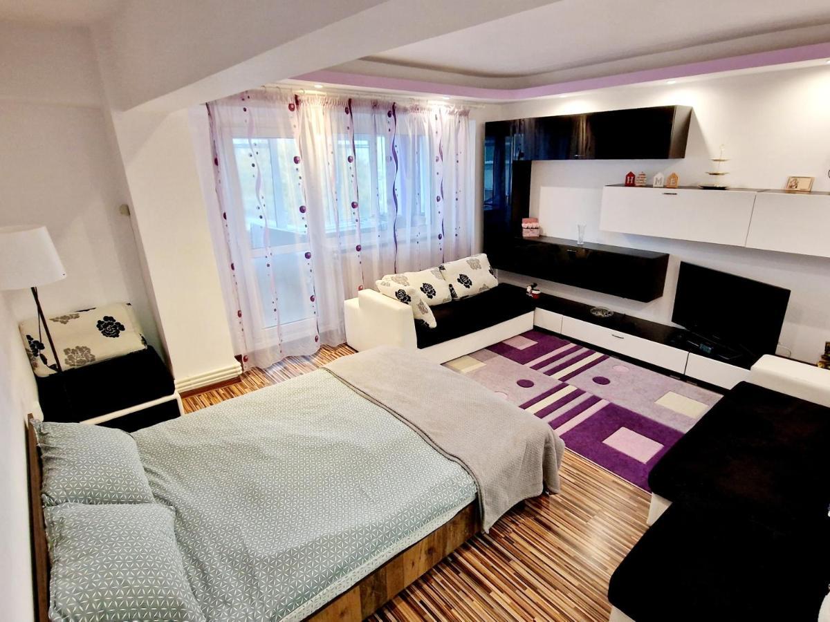 Studio Cathedral Braila Bagian luar foto